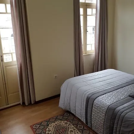 Infante Apartment *